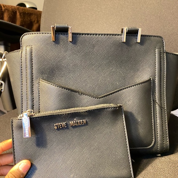 Shein clothes and shoes - Picture 3 of 4